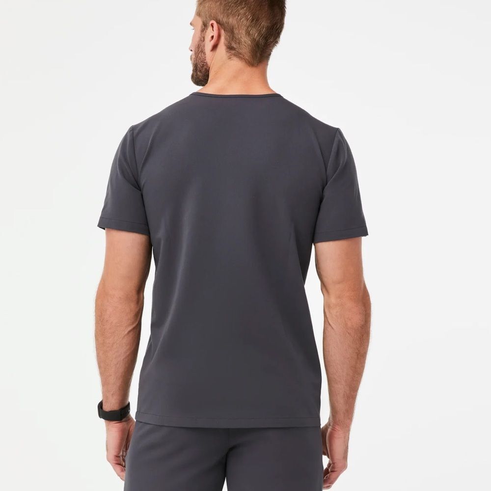 FIGS - Leon Three-Pocket Scrub Top - Picture 2 of 5